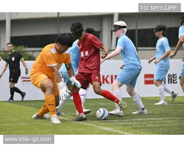 残疾人足球明星的奋斗与荣耀展现无畏精神与无限可能