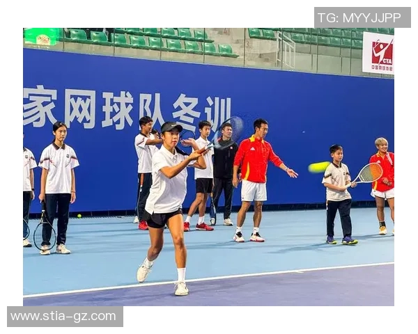 广州网球队进攻策略分析与战术解读助力网球热点发展